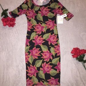 XXS LuLaRoe Julia Dress with flowers
